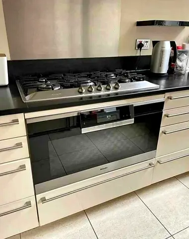 Miele built-in latest model electric oven 90cm
