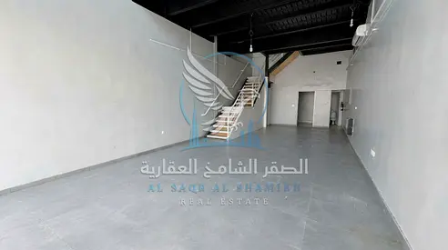 2,700 Sqft Showroom | 2 Offices, Bathroom & Kitchen | Mezzanine | Prime Location | Parking | 3 AC Units