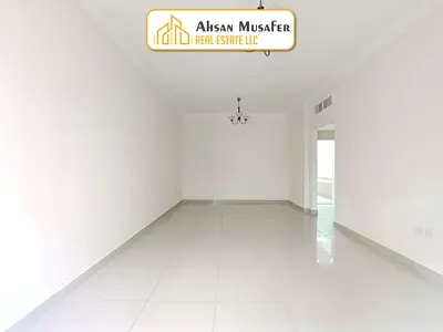((NO COMMISSION)) 3BHK APARTMENT WITH 3WASHROOMS MAID ROOM ALSO HAVE \\NEAT AND CLEAN APARTMENT\\ NEAR MADINA MARKET MUWAILEH SHARJAH