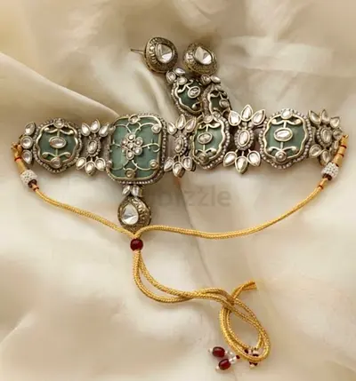 Antique jewellery