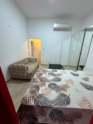 Spacious Master Room for Rent in UmmSuqeum