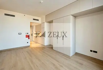 SKYLINE VIEW | HIGH FLOOR | SMART LIVING
