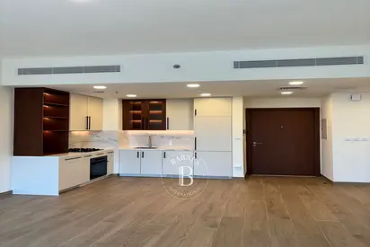 Mayfair Living I 1BR I Beautiful View