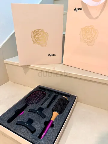 Dyson Airwrap brush set - complete in box - Brand New - Untouched