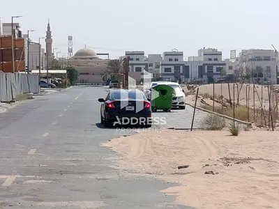 أرض للبيع في الحوشي الأول الشارقة | 5,006 قدم² لبناء قصر فاخر