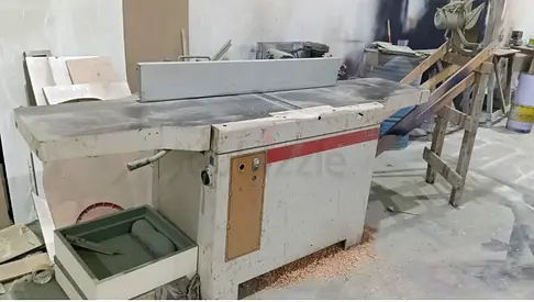 العين