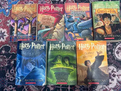 Complete Harry Potter softcover Set (1-7) - J.K. Rowling Scholastic Very neat