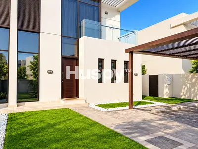 Vacant | Unfurnished | Landscaped Garden
