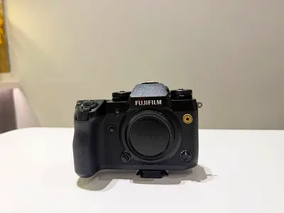 Fujifilm X-H1 + VPB-XH1 Battery Grip + XF 23mm f/1.4 R