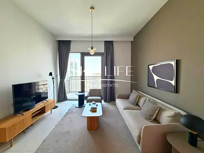 Fully Furnished 1 BHK | Tenanted | Pool View