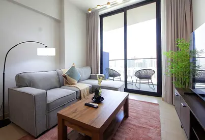 Luxury 1BR | City View | Prime location in JVC