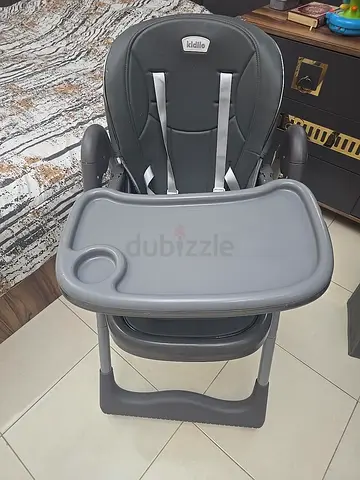 Grey adjustable baby high chair with 🍼🤍 Kidiremovable tray - good condition
