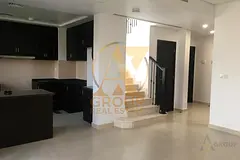 Family Home | 2BR+Maid | Park Front | Casa Dora