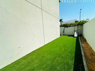 CORNER 3 BEDROOMS | L SHAPED GARDEN | SINGLE ROW