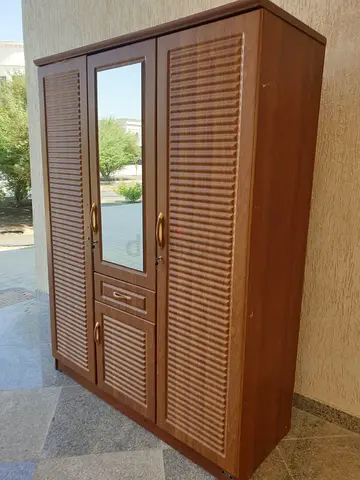 Wooden 3-door Wardrobe with Mirror and Drawers