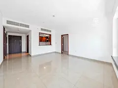 Vacant l High Floor l Fountain View