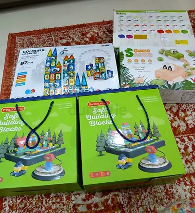 Magnet and block and puzzles toys