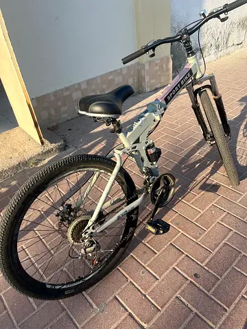 Foldable hybrid/commuter bicycle - good condition