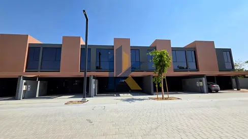 تاون هاوس جديد تماماً مكون من 4 غرف نوم للإيجار في "سارو"، مجمع "مسار" – مدينة تلال، الشارقة
