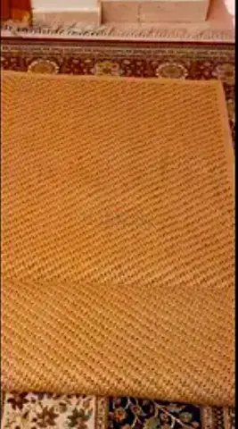 Natural woven beige jute rug - good condition, reversible