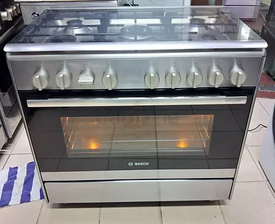 Bosch 5 Burner Full Gas Cooker Range. Made Italy. 90Cm.