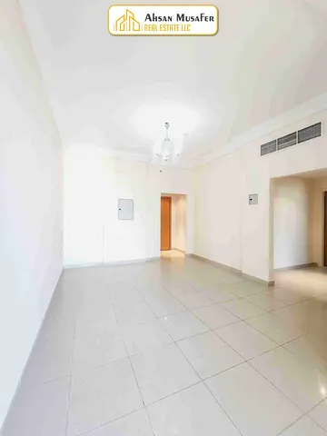 NO COMMISSION//BALCONY ALSO HAVE//10 DAYS FREE+4CHQS// EASY EXIT TO DUBAI NEAR SAHARA CENTRE AND NEAR RTA BUS STOP LAST UNIT 1BHK WITH 2 FULL WASHROOM