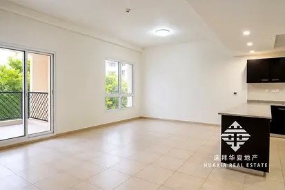 Vacant 2BR | Garden View | Balcony