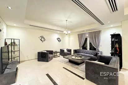Prime Location| Near Pavilion | Well Kept | Vacant