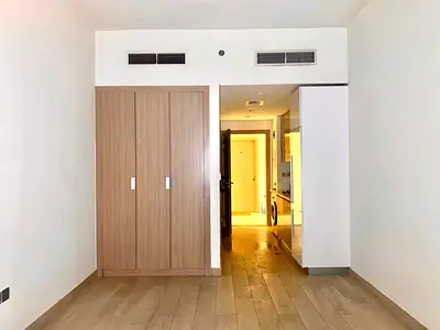 NEGOTIABLE | Unfurnished | Boulevard view