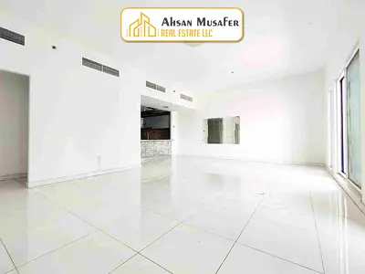 //PRIME LOCATION//PARKING FREE,GYM POOL KIDS PLAY AREA FREE,//MAID ROOM//2BHK AVAILABLE WITH 4WASHROOMS EASY EXIT TO DUBAI NEAR SAHARA CENTRE AND NEAR RTA BUS STOP LAST UNIT WARDROBES ALSO HAVE,AL NAH