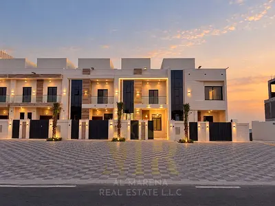 بالحليو 2 علي الشارع الرئيسي في قلب الخدمات | 5 غرف ماستر + طابقين وروف  ~ ارتداد امامي 21 متر ~ بسعر يشمل رسوم التسجيل