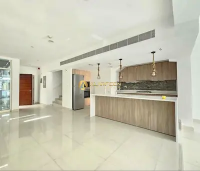 4BR+Maid | Spacious Villa | With Elevator