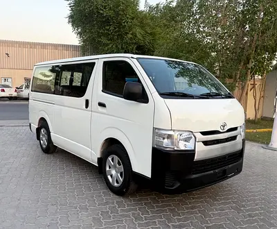 Toyota Hiace GL 2016 full seater GCC Specs
