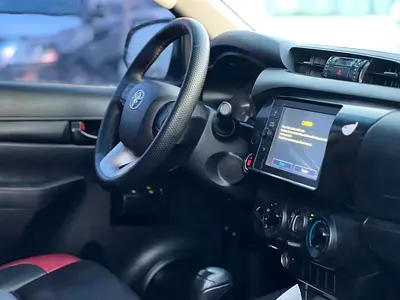 2021 Toyota HILUX — миниатюра 13