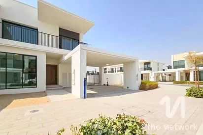 Near Park and Pool | Large Corner Plot | Viewable