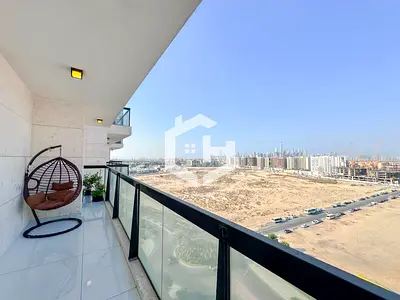 Fully Furnished | Near Metro | Villa View | VOT