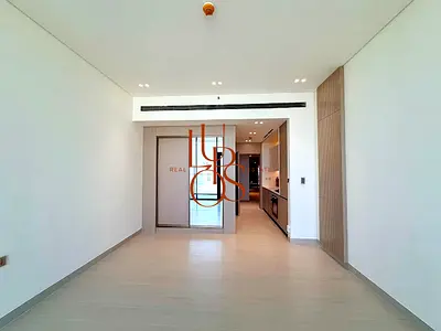 Pool View | Below OP | Equipped Kitchen