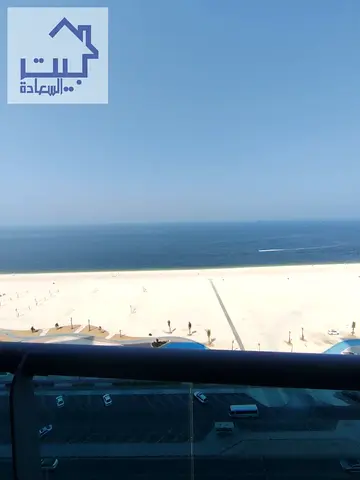 بأقساط مع المطور مباشره بسعر تنافسي ومقدم رائع بإطلالة مميزه   3 غرف دبلوكس وفرصه استثماريه رائعه مع تكييف مجاني في الابراج / تملك حر لجميع الجنسيات