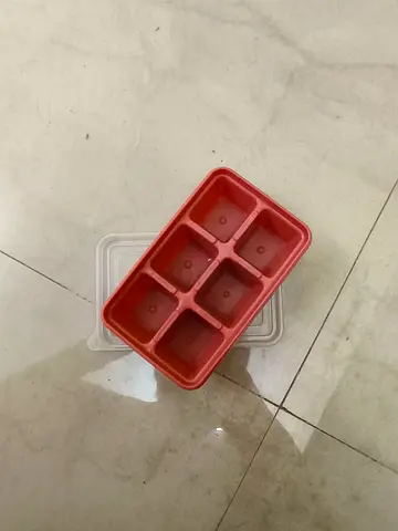 Silicone 6-Cavity Ice Cube / Chocolate Mould - Used