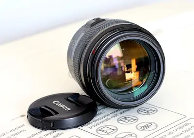 canon ef 85mm 1 1.8 ultrasonic lens            (Used) with Front Cap