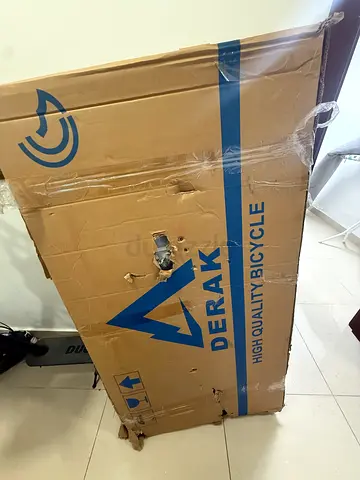 Derak boxed bicycle (new, in original packaging) — unopened bike box