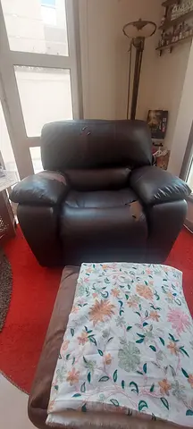 Brown leather recliner armchair - used, comfortable single seat