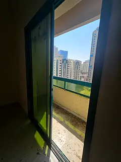1BHK WITH SPASIOUS HALL AND ROOM IN PRIME LOCATION CLOSE TO NAHDA PARK 39000/YEAR