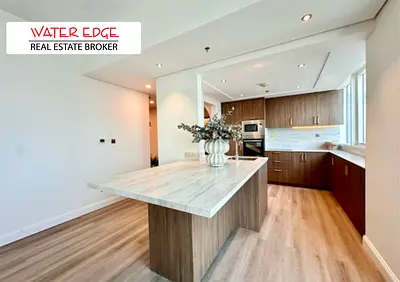 Spacious Immaculate Condition Upgraded Kitchen