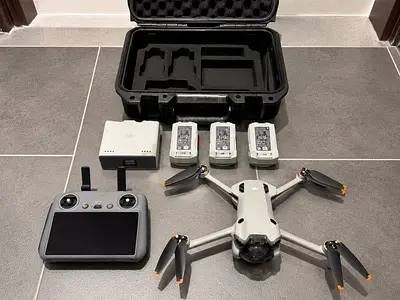 DJI Mini 4 Pro with Remote, 3 Batteries and Hard Case — Good Condition