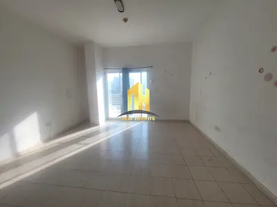 Studio Apartment | Phoenix Tower | Balcony & City View