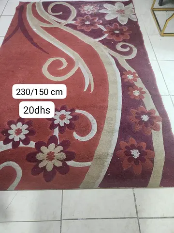 Used floral area rug 230x150 cm - good condition