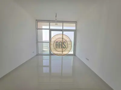 Spacious Studio Apartment With Amenities