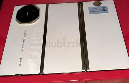 Huawei mate xt ultimate design