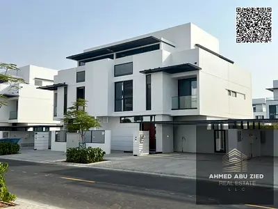 Luxury 5 master bedrooms villa for annual rent in Al Hamriyah, 7 baths, maid room, central AC, larg